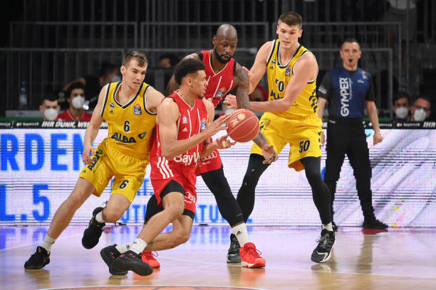 都如同向冠 都如同向冠